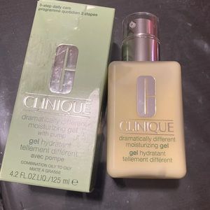 Clinique dramatically different moisturizing gel